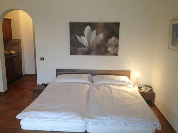 Aparthotel Al Lago Locarno Ngoại thất bức ảnh